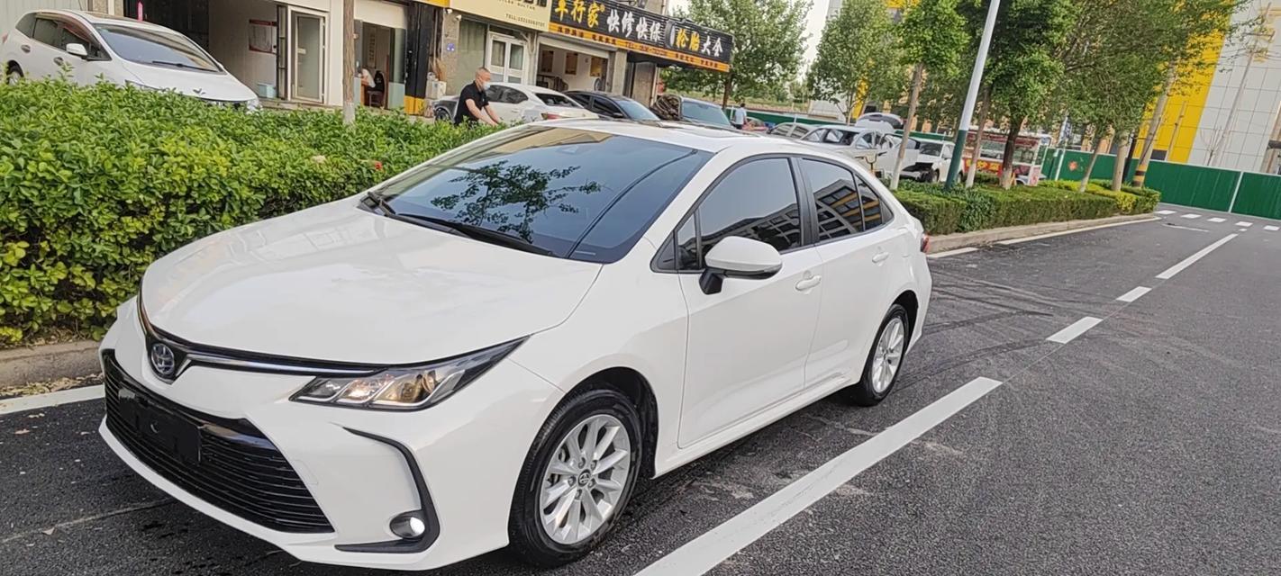 深度体验（节能环保、出色性能，卡罗拉混动汽车给你不一样的驾驶体验）