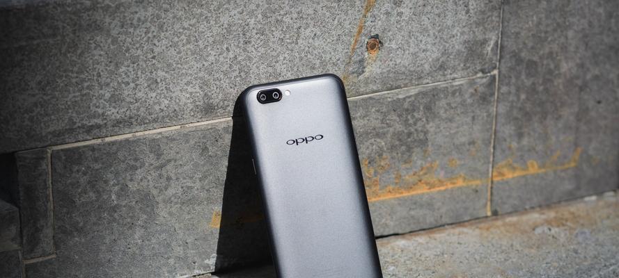 探索OPPOR11的卓越性能与创新设计（OPPOR11带给你全新的智能体验与视觉享受）
